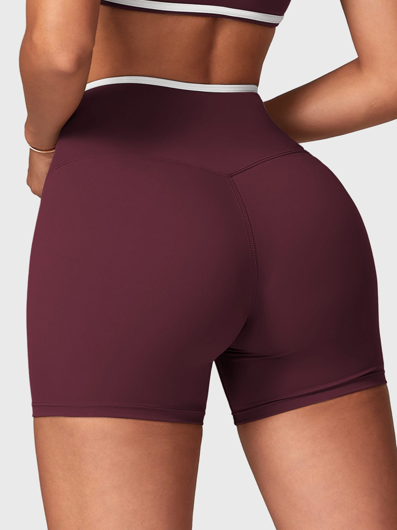 Yeoreo Alberta Contrast Trim Shorts