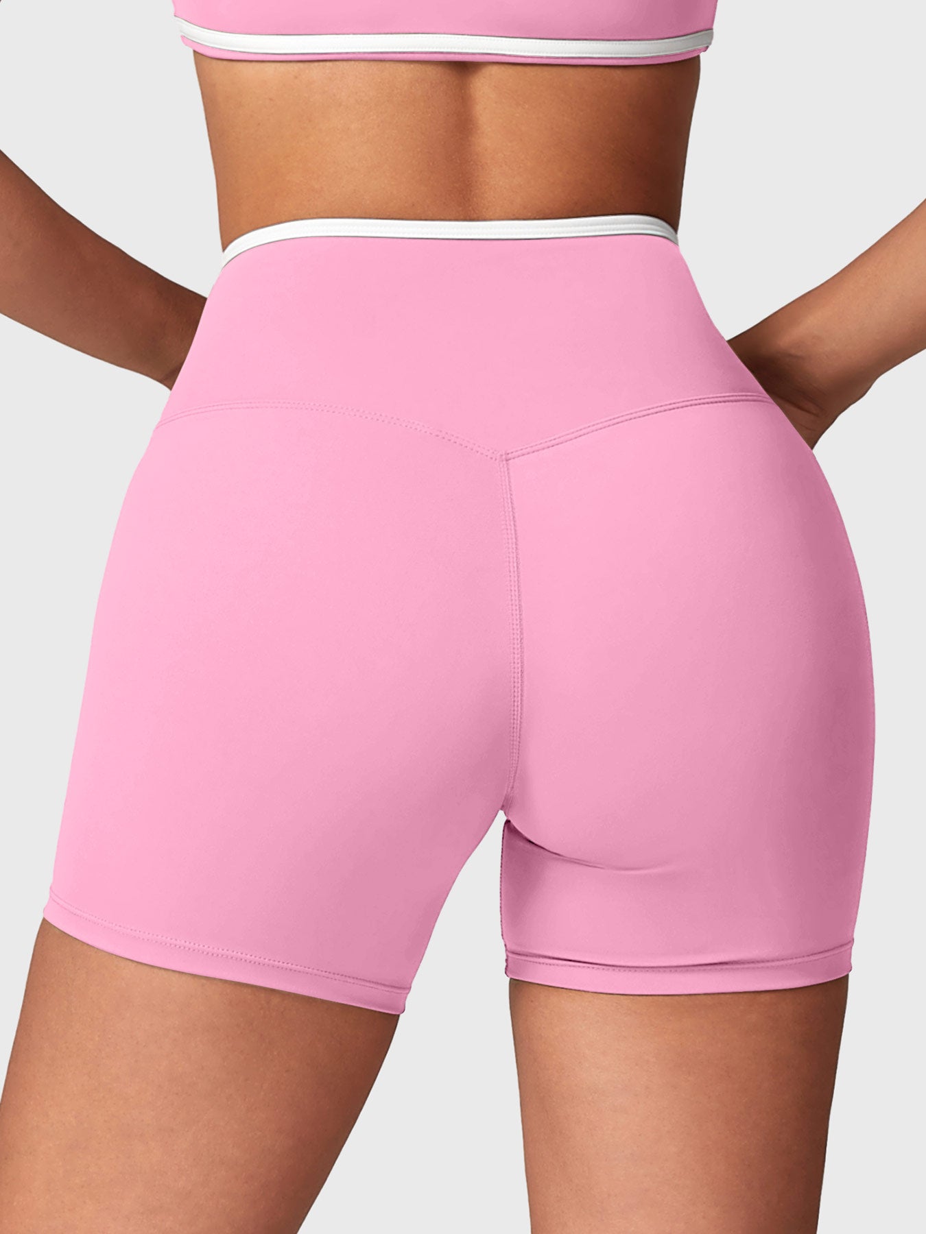 Yeoreo Alberta Contrast Trim Shorts